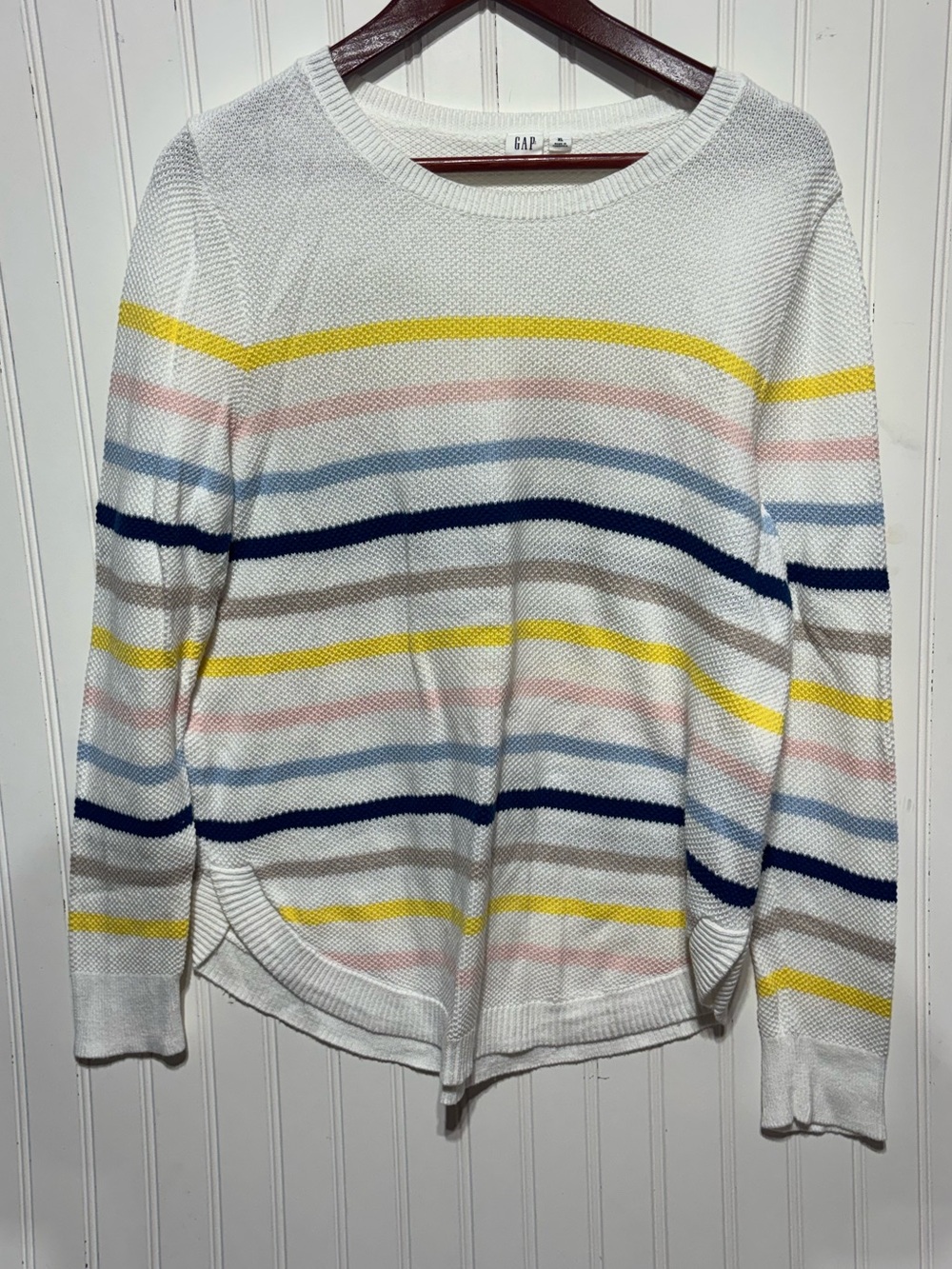 GAP Women’s XL White Multicolor Striped Cotton Knit Sweater Curved Hem